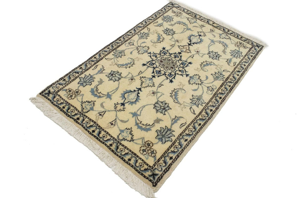 Vanilla Cream Floral Classic 3X5 Nain Persian Rug