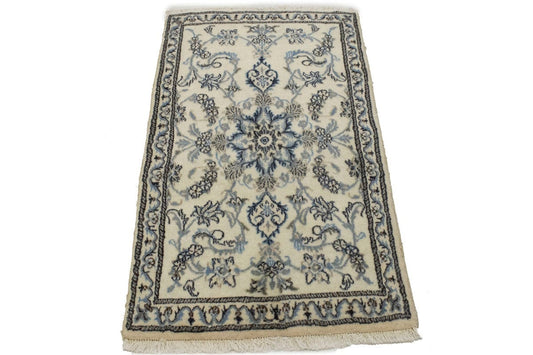 Cream Floral Classic 2'9X4'7 Nain Persian Rug