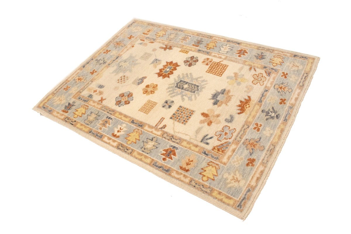 Cream Floral Oushak 4'2X5'5 Turkish Oriental Rug