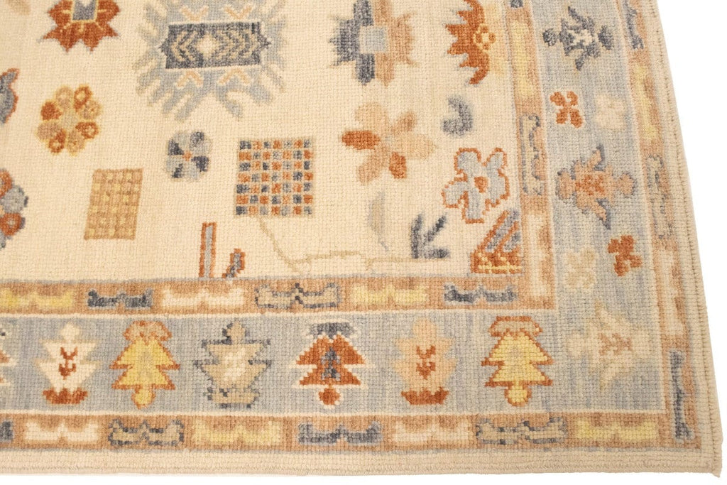 Cream Floral Oushak 4'2X5'5 Turkish Oriental Rug