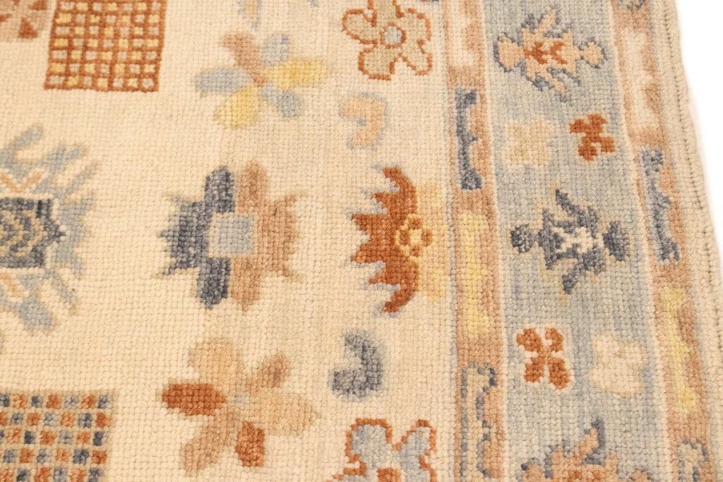 Cream Floral Oushak 4'2X5'5 Turkish Oriental Rug