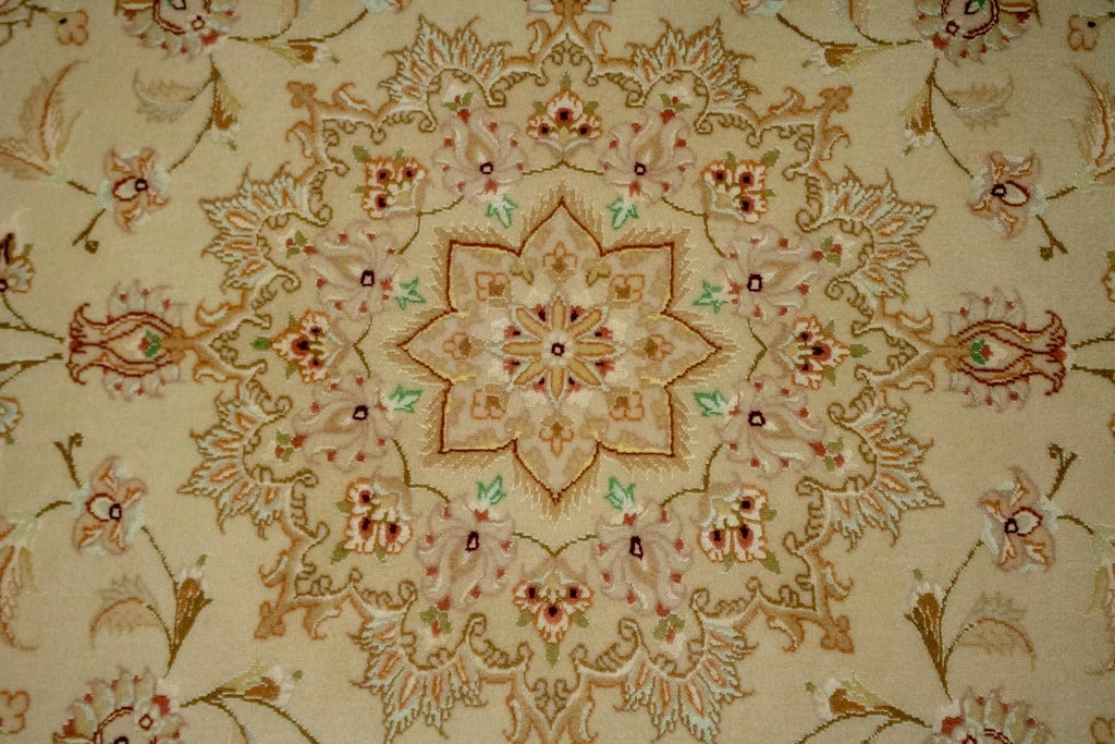 Cream Foral Classic 5X5 Tabriz Persian Rug