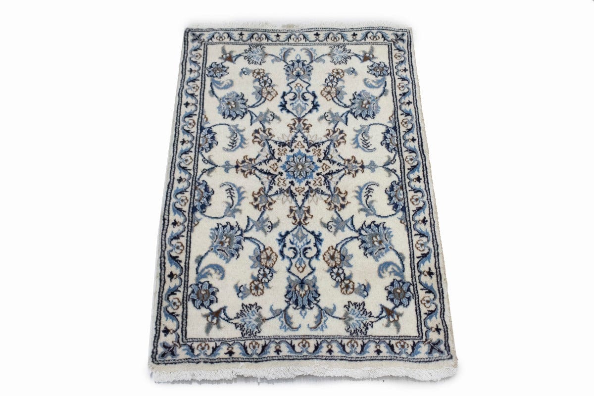 Cream Floral Classic 2'6X4 Nain Persian Rug