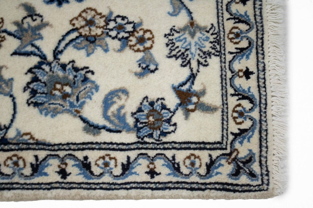 Cream Floral Classic 2'6X4 Nain Persian Rug