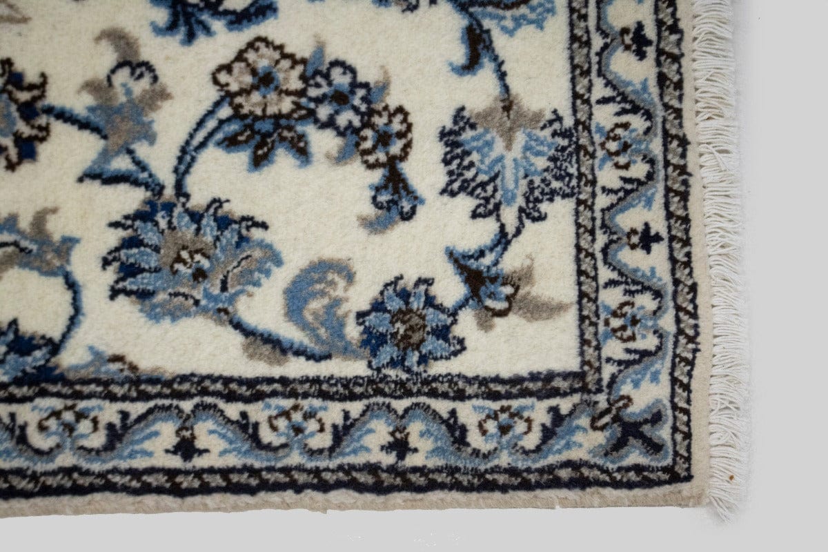 Cream Floral Classic 3X4 Nain Persian Rug