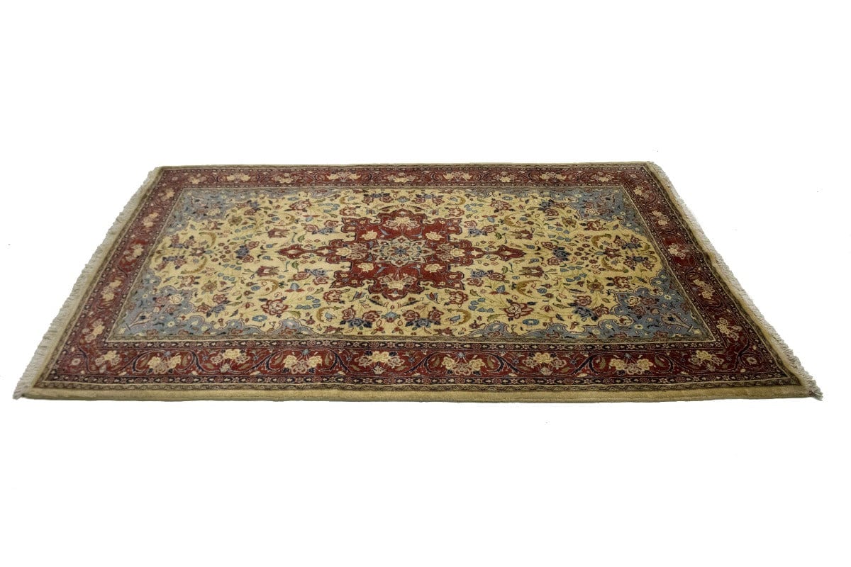 Beige Traditional 5X7 Isfahan Persian Rug