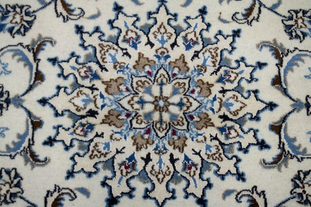 Cream Classic Floral 5X7 Nain Persian Rug