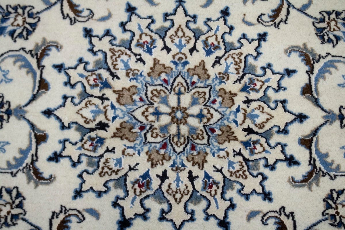 Cream Classic Floral 5X7 Nain Persian Rug