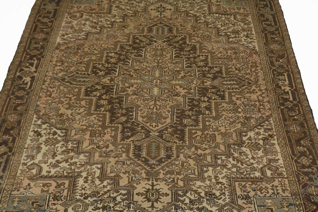 Vintage Beige Geometric 8X11 Heriz Persian Rug