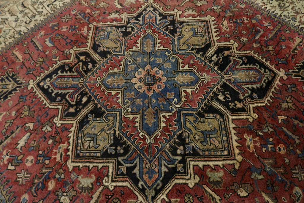 Vintage Cream Geometric 8X11 Heriz Persian Rug