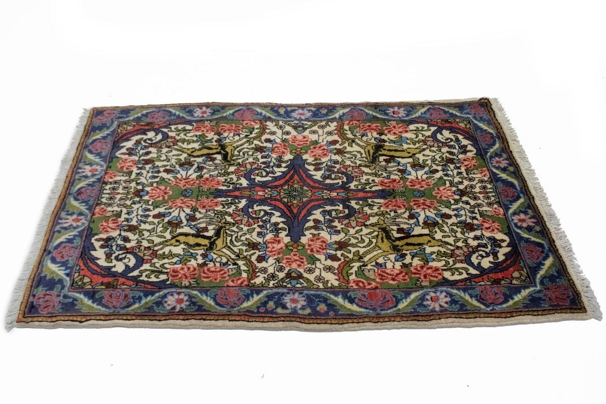 Cream Floral Pictorial 2'6X4 Bidjar Halvaei Persian Rug