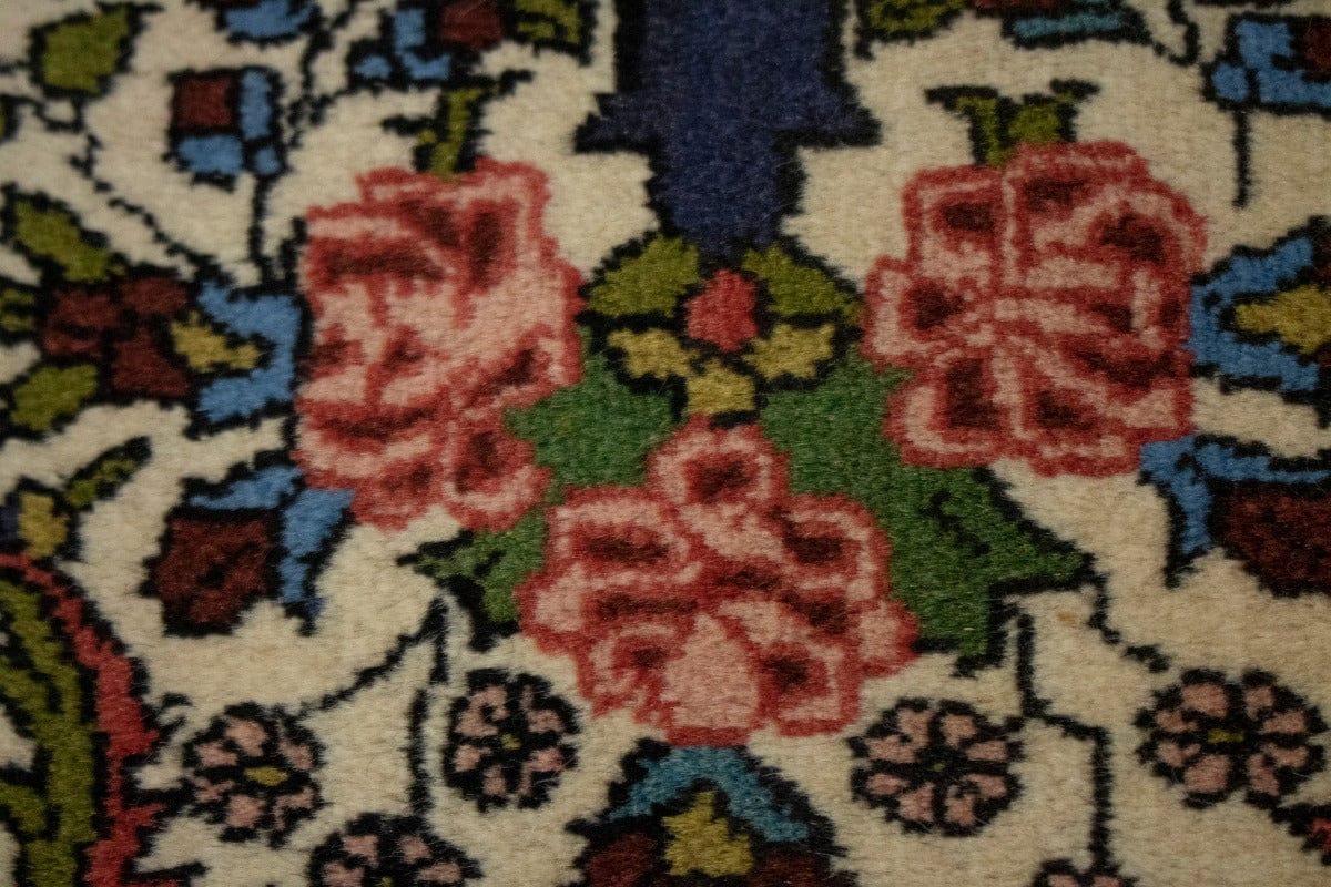 Cream Floral Pictorial 2'6X4 Bidjar Halvaei Persian Rug