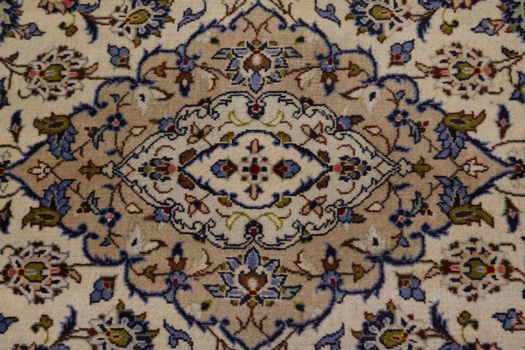 Vintage Cream Traditional 7X10 Kashan Persian Rug